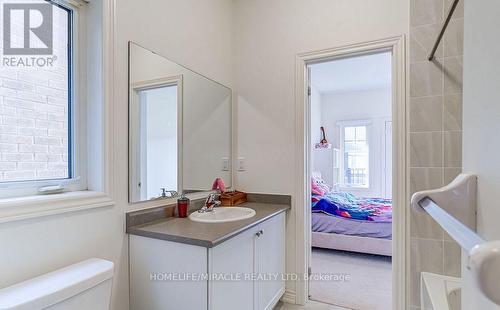 54 O'Connor Crescent, Brampton, ON - Indoor Photo Showing Bathroom