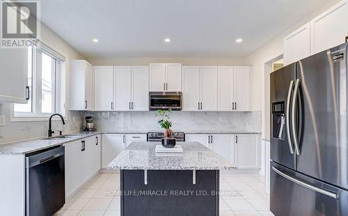 54 O'Connor Crescent, Brampton, ON - Indoor Photo Showing Kitchen With Upgraded Kitchen