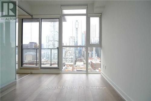 1709 - 290 Adelaide Street W, Toronto, ON - Indoor Photo Showing Other Room