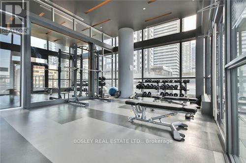 1709 - 290 Adelaide Street W, Toronto, ON - Indoor Photo Showing Gym Room