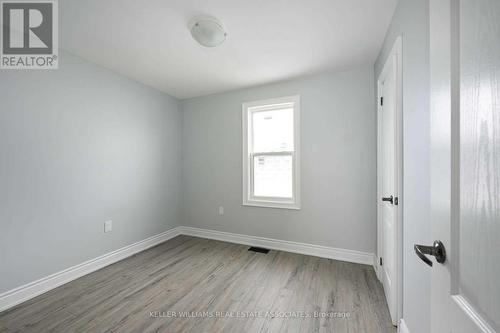 Upper - 305 Weir Street N, Hamilton, ON - Indoor Photo Showing Other Room