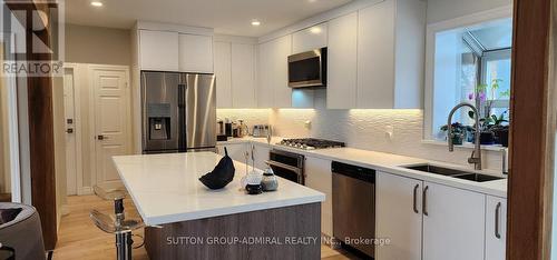 188 Combe Avenue, Toronto, ON - Indoor Photo Showing Kitchen With Double Sink With Upgraded Kitchen