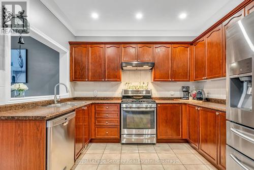 40 Summit Drive, Vaughan, ON - Indoor Photo Showing Kitchen With Double Sink