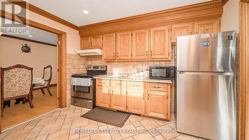 14208 Torbram Road, Caledon, ON - Indoor Photo Showing Kitchen