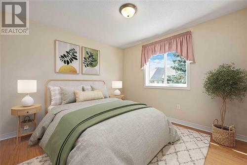 329 Parkside Drive, Petrolia, ON - Indoor Photo Showing Bedroom