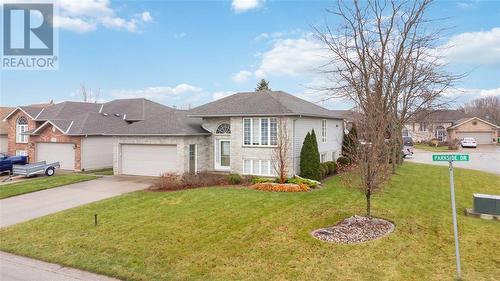 329 Parkside Drive, Petrolia, ON - Outdoor With Facade