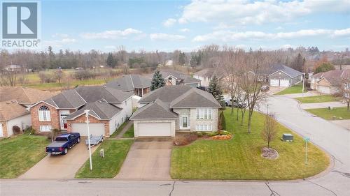 329 Parkside Drive, Petrolia, ON - Outdoor With Facade