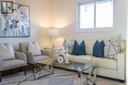 10272 County 2 Road, Alnwick/Haldimand, ON - Indoor Photo Showing Living Room