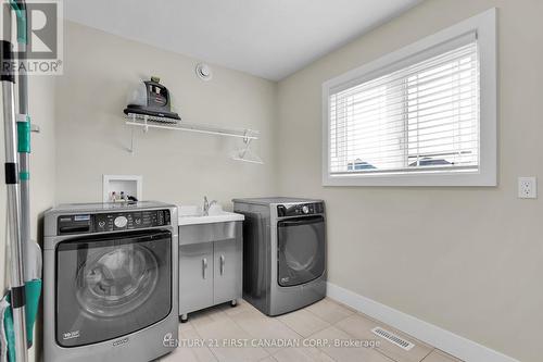 15 Honey Bend, St. Thomas, ON - Indoor Photo Showing Laundry Room