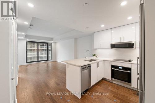 704 - 180 George Street, Ottawa, ON - Indoor Photo Showing Kitchen With Upgraded Kitchen