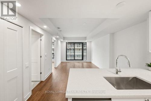 704 - 180 George Street, Ottawa, ON - Indoor Photo Showing Kitchen