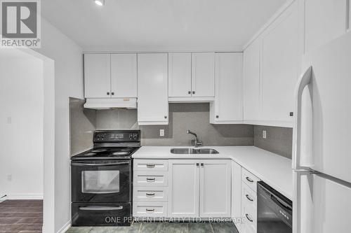 23J - 1910 Jasmine Crescent, Ottawa, ON - Indoor Photo Showing Kitchen