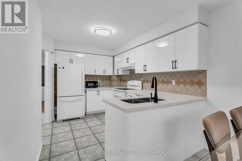 58 - 3600 Colonial Drive, Mississauga, ON - Indoor Photo Showing Kitchen