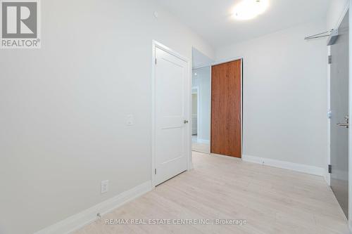 2101 - 15 Lynch Street, Brampton, ON - Indoor Photo Showing Other Room