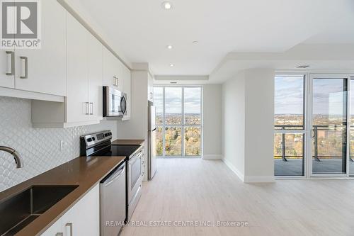 2101 - 15 Lynch Street, Brampton, ON - Indoor Photo Showing Kitchen With Stainless Steel Kitchen With Upgraded Kitchen