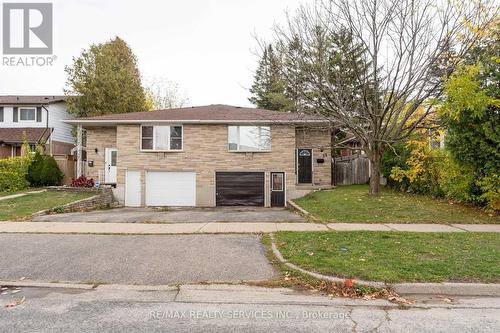 32 Obermeyer Drive, Kitchener, ON - Outdoor