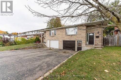 32 Obermeyer Drive, Kitchener, ON - Outdoor