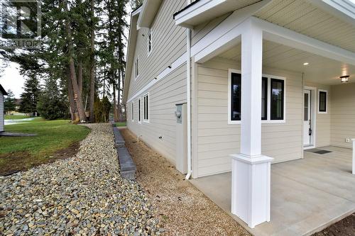 2508 Golf View Crescent, Blind Bay, BC - Outdoor