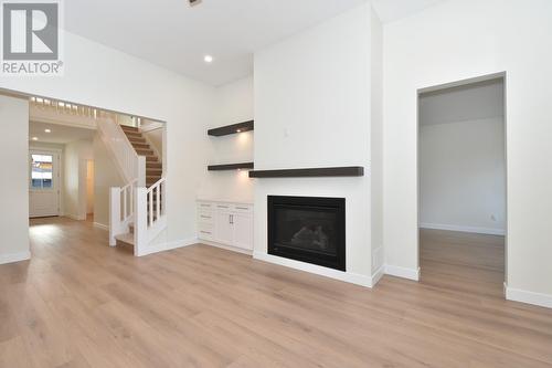 2508 Golf View Crescent, Blind Bay, BC - Indoor Photo Showing Living Room With Fireplace