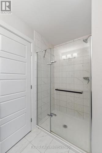 632 Moonflower Crescent S, Ottawa, ON - Indoor Photo Showing Bathroom