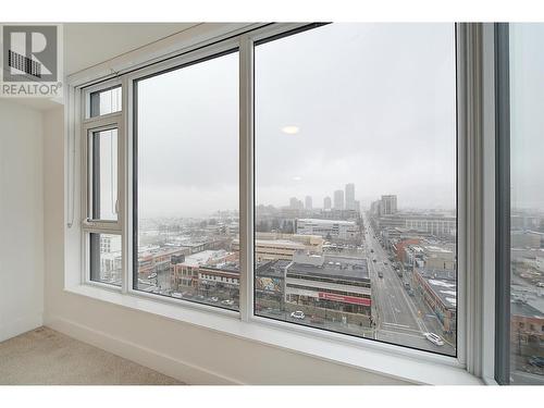 1588 Ellis Street Unit# 1402, Kelowna, BC - Indoor Photo Showing Other Room