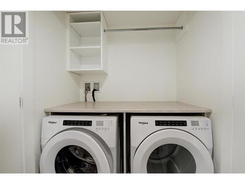 1588 Ellis Street Unit# 1402, Kelowna, BC - Indoor Photo Showing Laundry Room