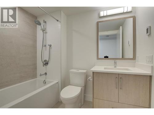 1588 Ellis Street Unit# 1402, Kelowna, BC - Indoor Photo Showing Bathroom