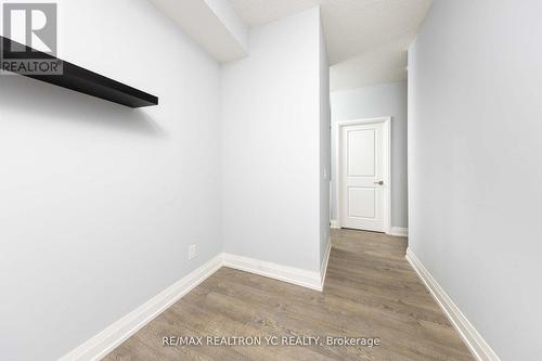 812 - 591 Sheppard Avenue E, Toronto, ON - Indoor Photo Showing Other Room