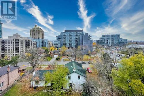 812 - 591 Sheppard Avenue E, Toronto, ON - Outdoor With View