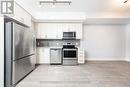 812 - 591 Sheppard Avenue E, Toronto, ON  - Indoor Photo Showing Kitchen 