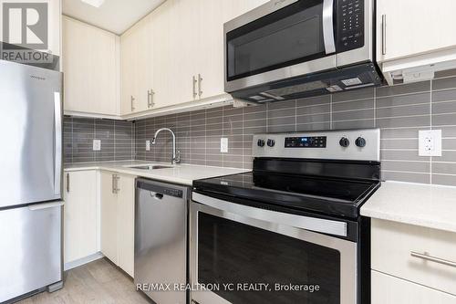 812 - 591 Sheppard Avenue E, Toronto, ON - Indoor Photo Showing Kitchen With Upgraded Kitchen