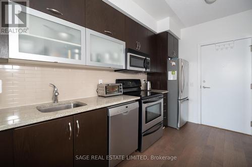 624 - 20 Gothic Avenue, Toronto, ON - Indoor Photo Showing Kitchen