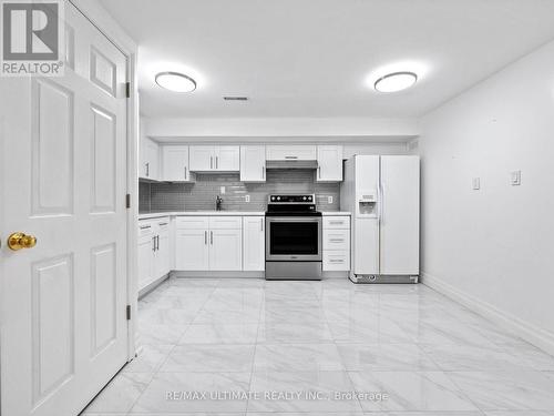 1255 Forestwood Drive, Mississauga, ON - Indoor Photo Showing Kitchen