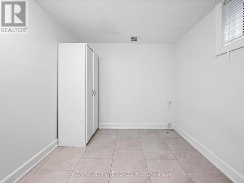 1255 Forestwood Drive, Mississauga, ON - Indoor Photo Showing Other Room