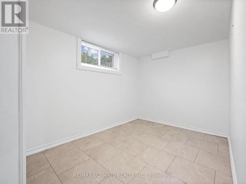 1255 Forestwood Drive, Mississauga, ON - Indoor Photo Showing Other Room