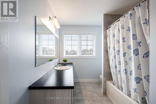 28 Sparrow Crescent, East Luther Grand Valley, ON - Indoor Photo Showing Bathroom