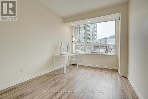 303 - 238 Doris Avenue, Toronto, ON - Indoor Photo Showing Other Room