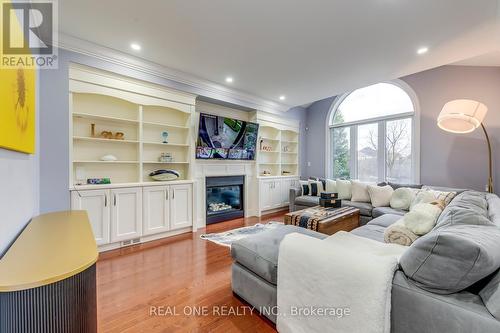 1564 Pinery Crescent, Oakville, ON - Indoor Photo Showing Living Room With Fireplace