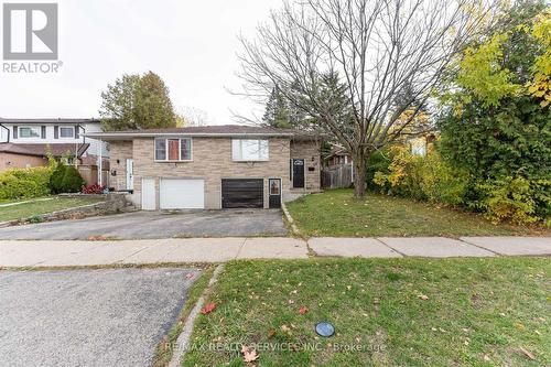 Basemen - 32 Obermeyer Drive, Kitchener, ON - Outdoor