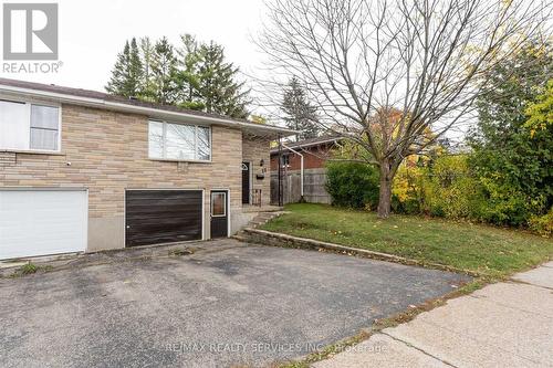 Basemen - 32 Obermeyer Drive, Kitchener, ON - Outdoor