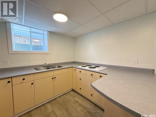 216 College Avenue E, Regina, SK - Indoor Photo Showing Kitchen With Double Sink