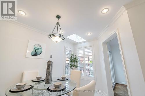 2485 Strathmore Crescent, Mississauga, ON - Indoor Photo Showing Dining Room