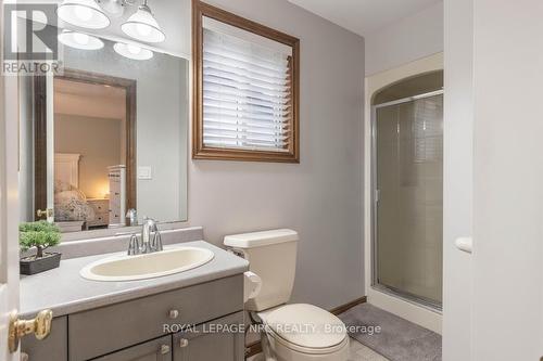 337 Pleasant Avenue N, Fort Erie, ON - Indoor Photo Showing Bathroom