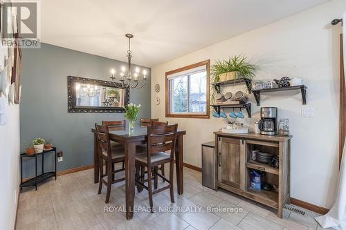 337 Pleasant Avenue N, Fort Erie, ON - Indoor Photo Showing Dining Room