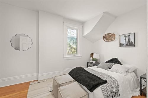 469 Gertrude Avenue, Winnipeg, MB - Indoor Photo Showing Bedroom