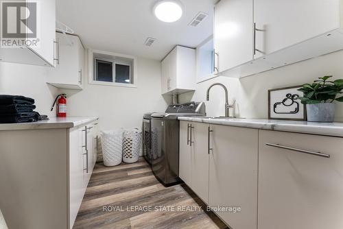 129 West 27Th Street, Hamilton, ON - Indoor Photo Showing Laundry Room