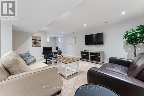 129 West 27Th Street, Hamilton, ON - Indoor Photo Showing Living Room With Fireplace