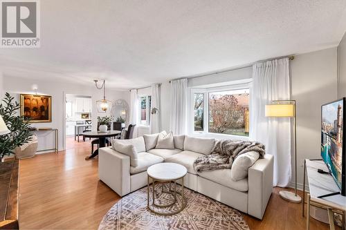 1 Lockwood Drive, Brighton, ON - Indoor Photo Showing Living Room