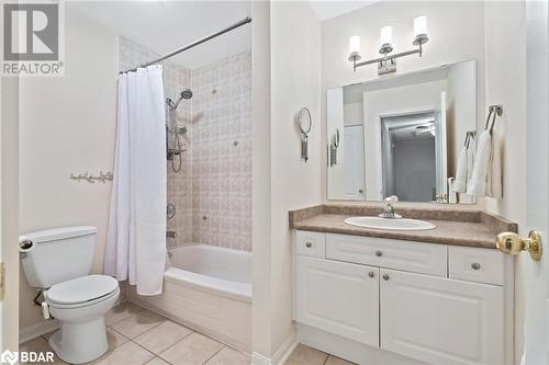 648 Kerr Trail, Halton, ON - Indoor Photo Showing Bathroom