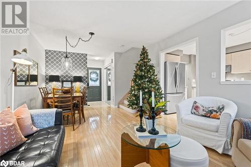 648 Kerr Trail, Halton, ON - Indoor Photo Showing Living Room